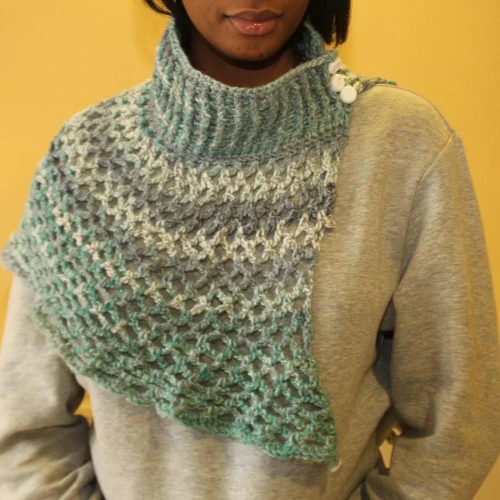 Crochet Katniss Cowl Scarf in Self-Striping Yarn, Blue White Green NEW